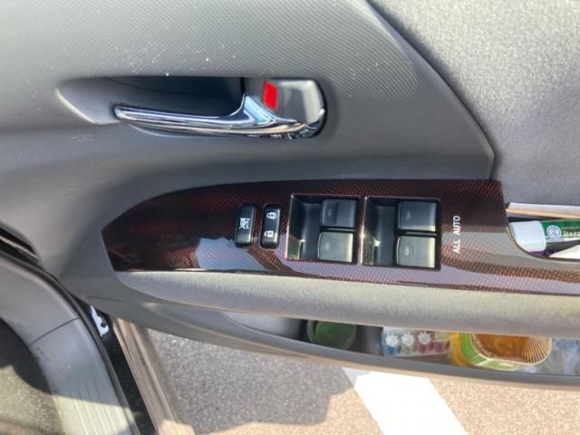 TOYOTA ESTIMA 2011 Image 31