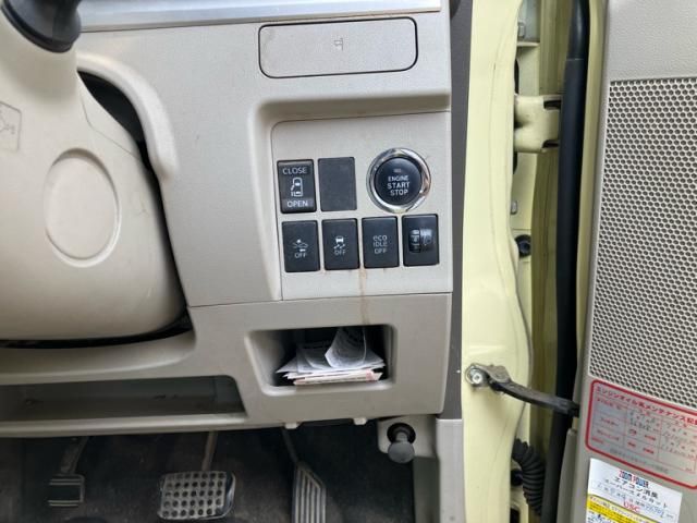 DAIHATSU TANTO 4WD 2015 Image 31