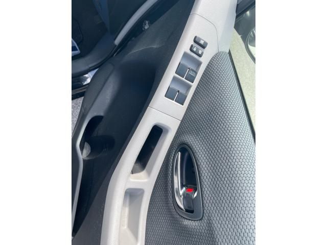 TOYOTA VITZ 2010 Image 31