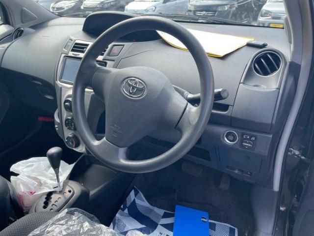 TOYOTA VITZ 2010 Image 31