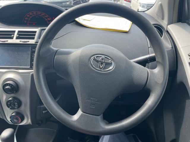 TOYOTA VITZ 2010 Image 31