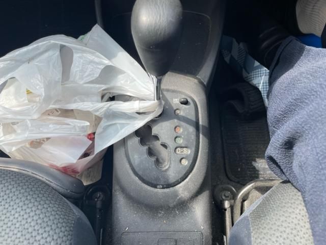 TOYOTA VITZ 2010 Image 31