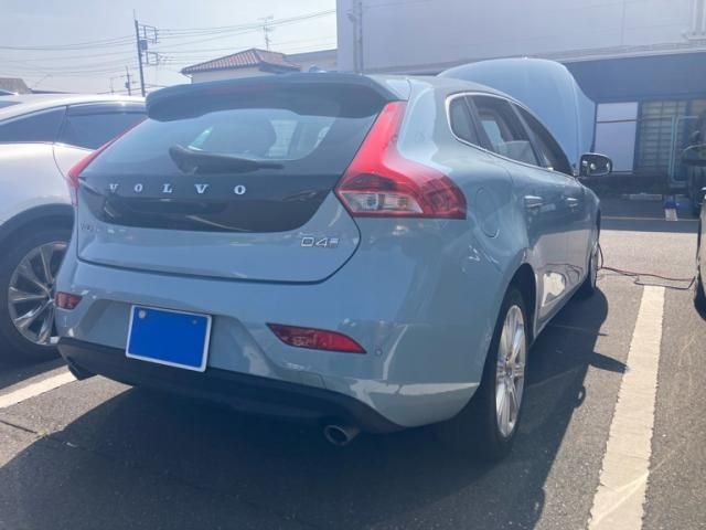 VOLVO V40 2017 Image 31