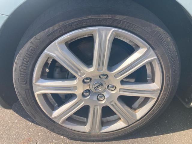 VOLVO V40 2017 Image 31