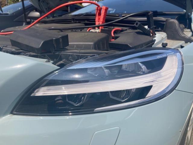 VOLVO V40 2017 Image 31