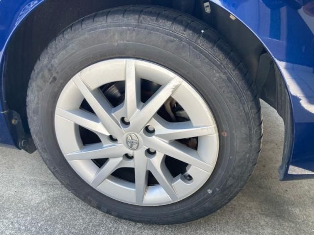 TOYOTA PRIUS ALPHA 2013 Image 31