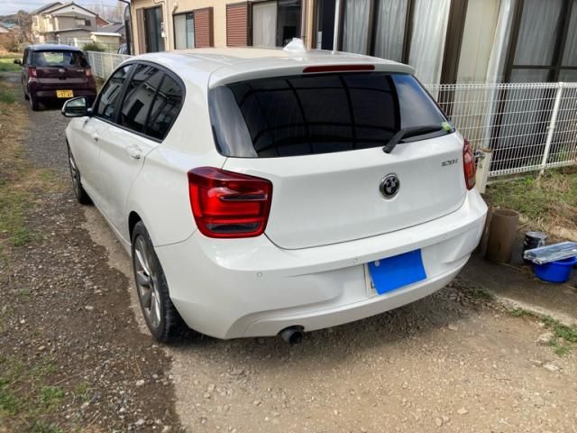 BMW 1SERIES 2012 Image 31