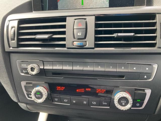 BMW 1SERIES 2012 Image 31