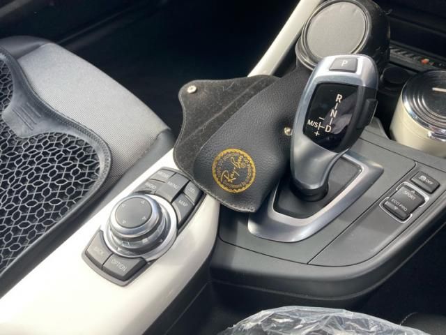 BMW 1SERIES 2012 Image 31