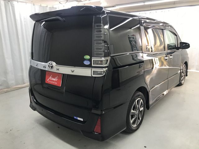 TOYOTA VOXY 2019 Image 31
