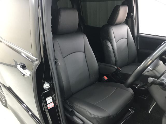 TOYOTA VOXY 2019 Image 31