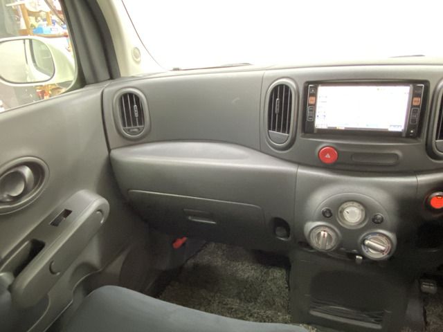 NISSAN CUBE 2010 Image 31