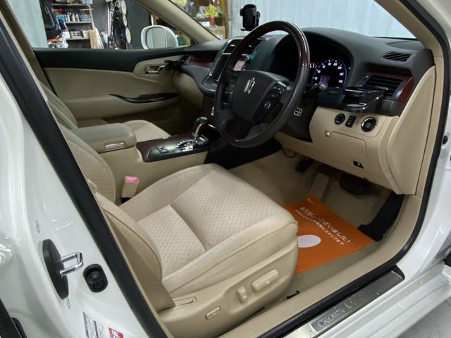 TOYOTA CROWN SEDAN 2009 Image 31