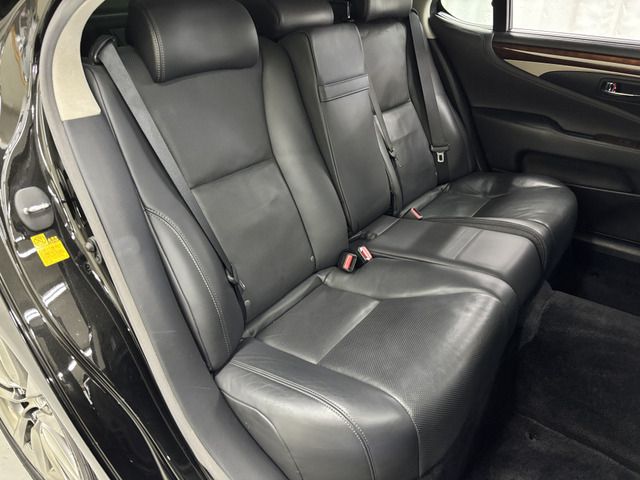 TOYOTA LEXUS LS600HL 2013 Image 31