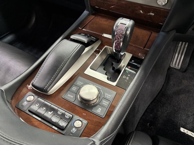 TOYOTA LEXUS LS600HL 2013 Image 31