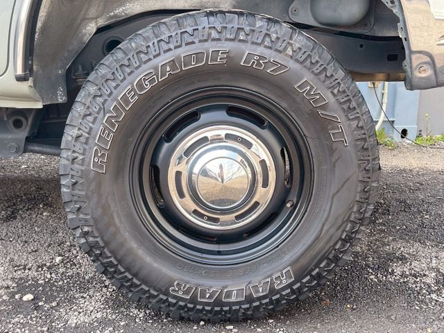 TOYOTA HILUXSURF WAGON 4WD 1998 Image 31