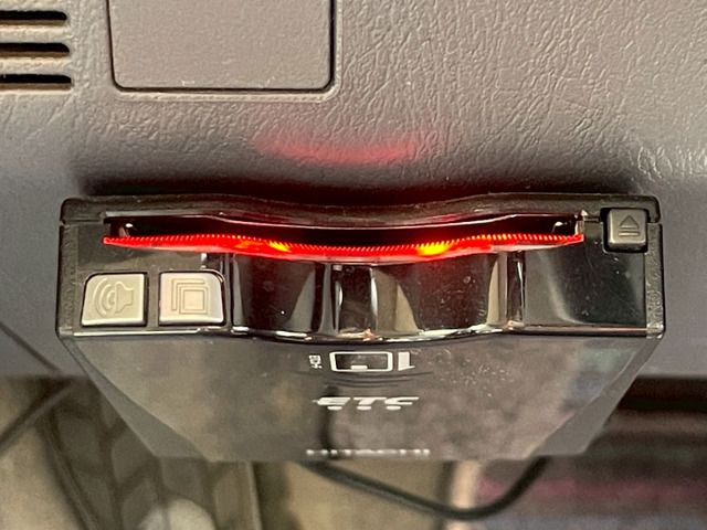 TOYOTA HILUXSURF WAGON 4WD 1998 Image 31