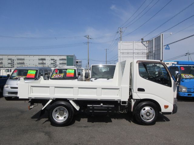 TOYOTA DYNA 2017 Image 31