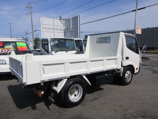 TOYOTA DYNA 2017 Image 31