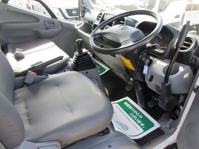 TOYOTA DYNA 2017 Image 31