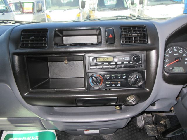 MAZDA BONGO TRUCK 2WD 2014 Image 31