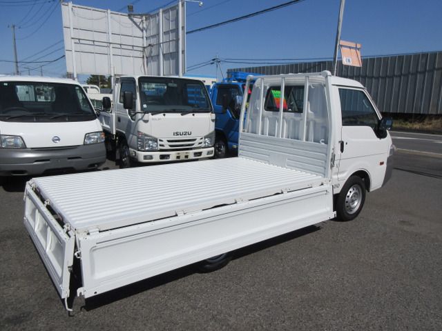 MAZDA BONGO TRUCK 2WD 2014 Image 31