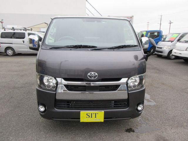TOYOTA HIACE VAN 2WD 2021 Image 31