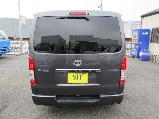 TOYOTA HIACE VAN 2WD 2021 Image 31