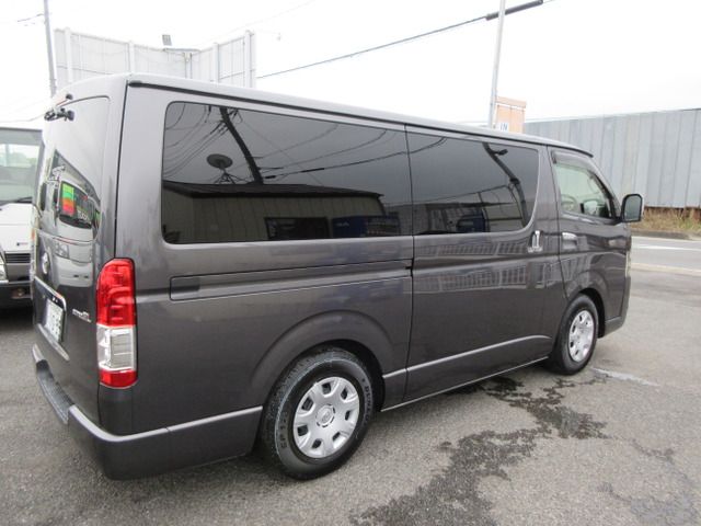 TOYOTA HIACE VAN 2WD 2021 Image 31