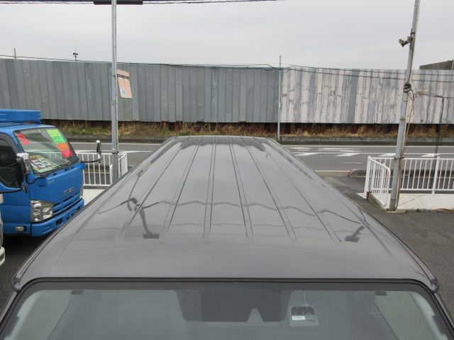 TOYOTA HIACE VAN 2WD 2021 Image 31