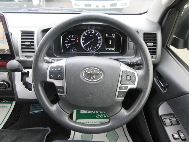 TOYOTA HIACE VAN 2WD 2021 Image 31