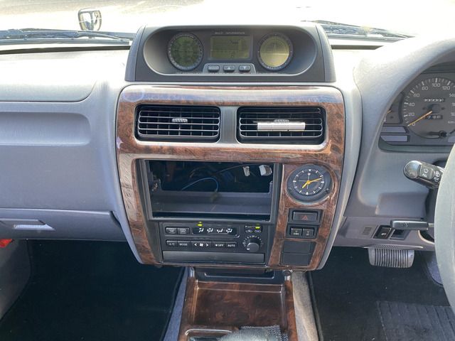 TOYOTA LANDCRUISER PRADO 1996 Image 31