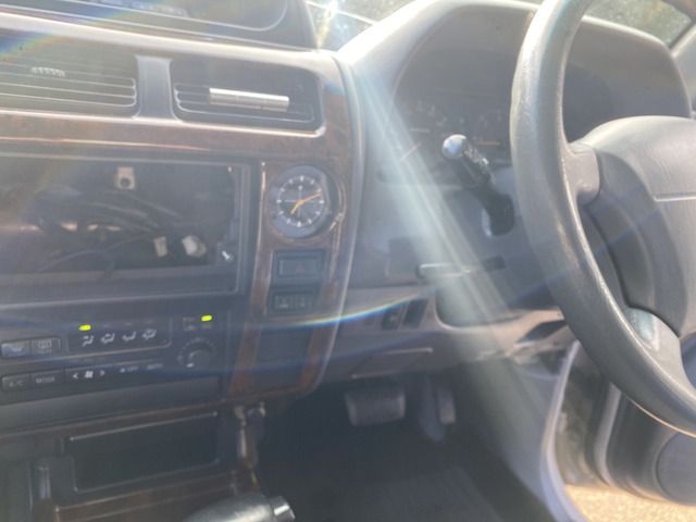 TOYOTA LANDCRUISER PRADO 1996 Image 31