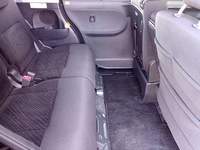 DAIHATSU TANTO CUSTOM 2015 Image 31