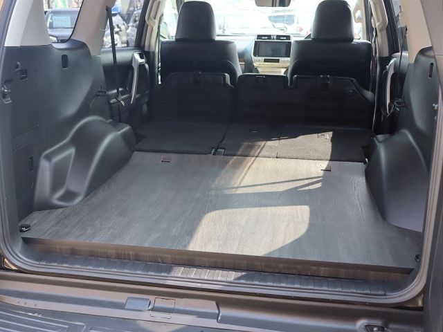 TOYOTA LANDCRUISER PRADO 2020 Image 31