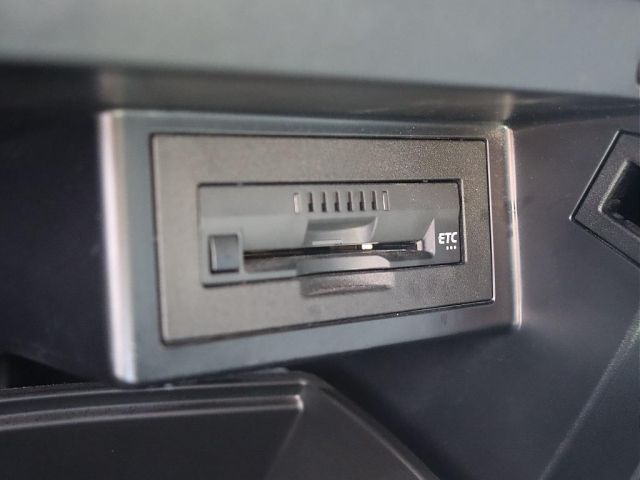 TOYOTA LANDCRUISER PRADO 2020 Image 31