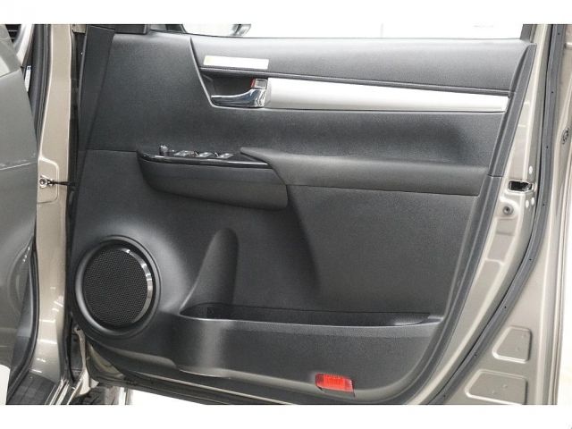 TOYOTA HILUX 4WD 2021 Image 31
