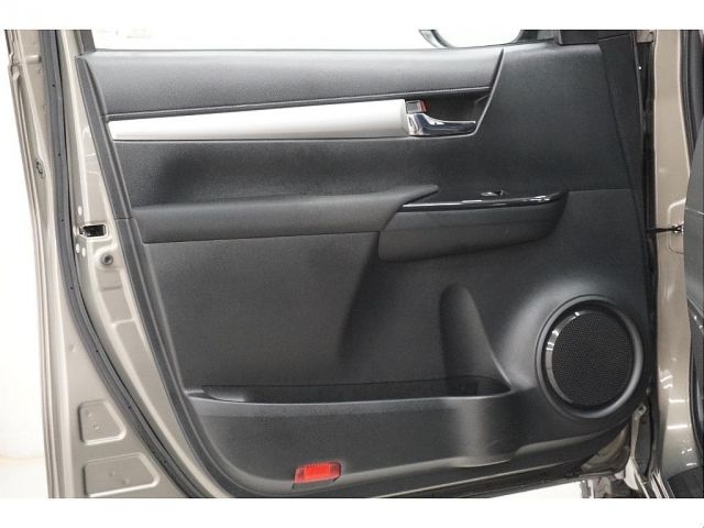 TOYOTA HILUX 4WD 2021 Image 31