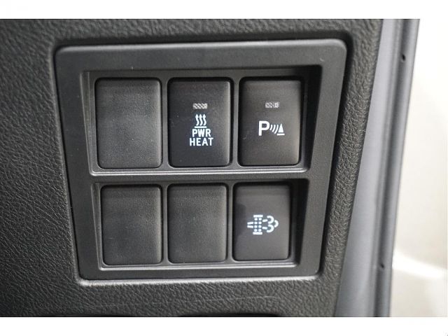 TOYOTA HILUX 4WD 2021 Image 31