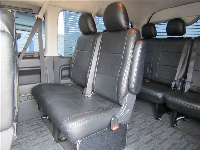 TOYOTA HIACE WAGON 2015 Image 31
