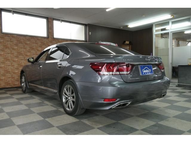 TOYOTA LEXUS LS600HL 2017 Image 31