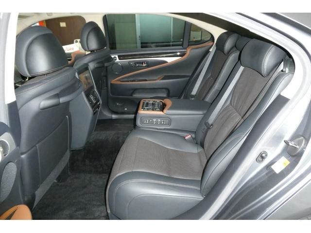 TOYOTA LEXUS LS600HL 2017 Image 31