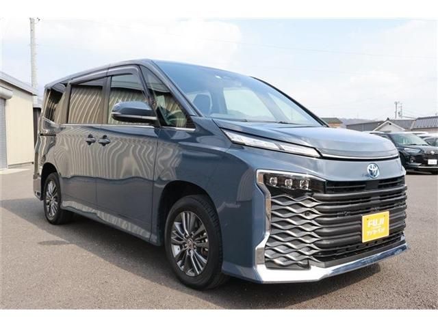 TOYOTA VOXY HYBRID 4WD 2023 Image 31