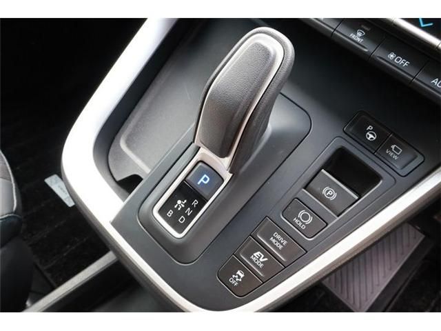 TOYOTA VOXY HYBRID 4WD 2023 Image 31