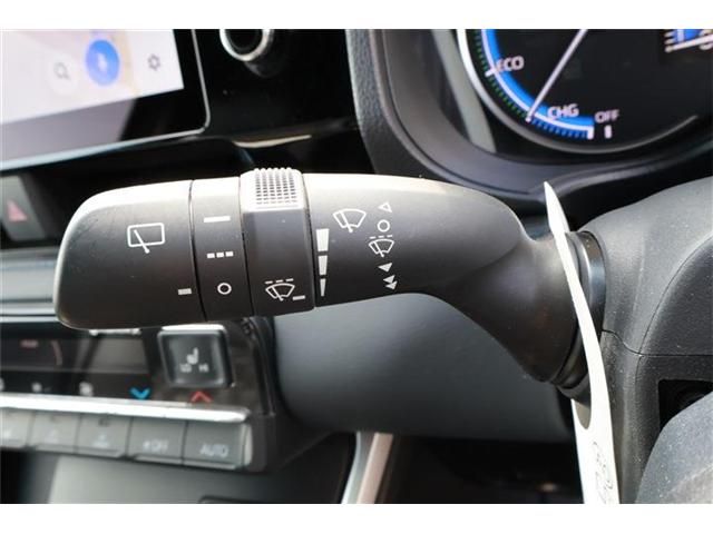 TOYOTA VOXY HYBRID 4WD 2023 Image 31