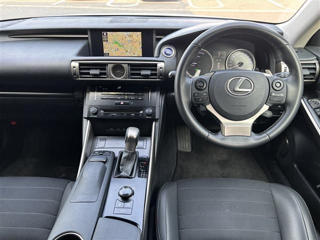 TOYOTA LEXUS IS300H 2013 Image 31