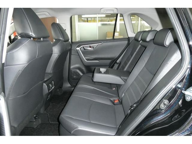 TOYOTA RAV4 HYBRID 4WD 2021 Image 31