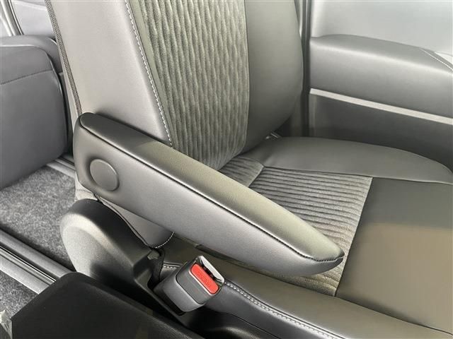 TOYOTA NOAH HYBRID 2026 Image 31