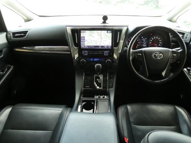 TOYOTA ALPHARD 2018 Image 31