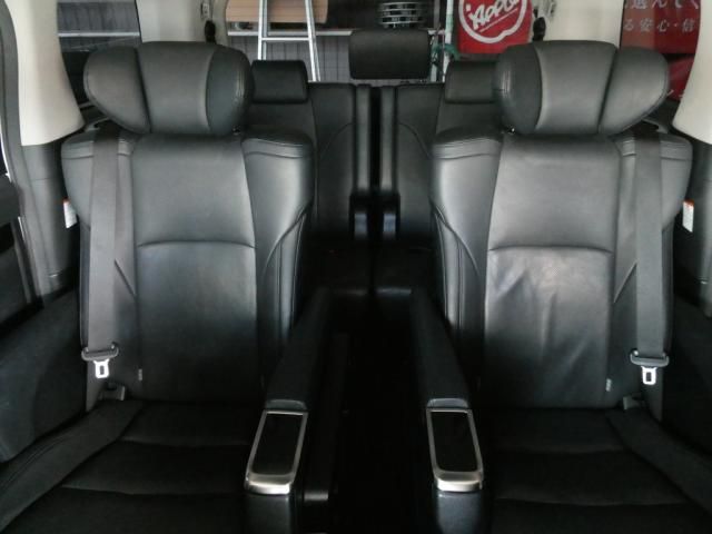 TOYOTA ALPHARD 2018 Image 31